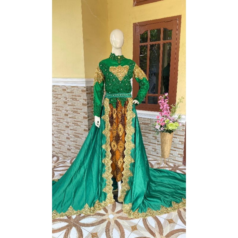 KEBAYA EKOR PRE-LOVED potongan Atasan, Celana & Ekor (tanpa kain jarik hanya contoh)