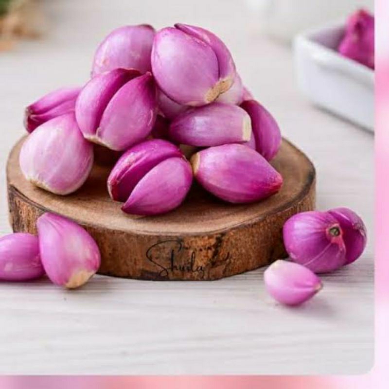 

[ Gratis Ongkir ] Bawang Merah Kupas Ukuran 100 gram