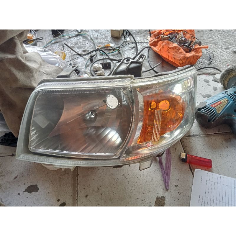 Lampu depan APV Lama