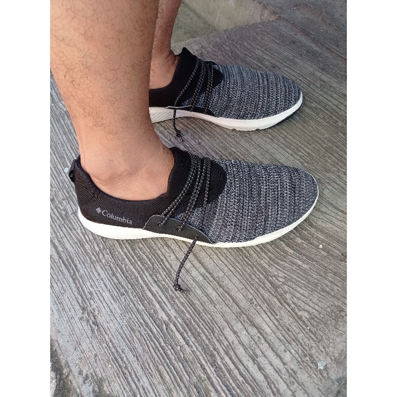 columbia slip on size 43