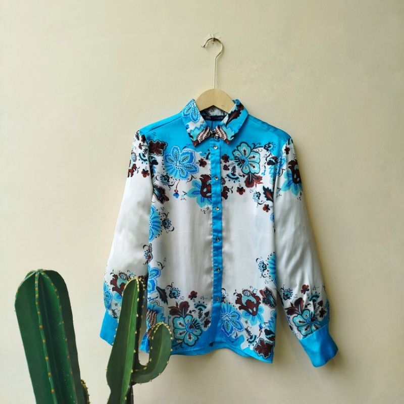 Zara printed silk shirt preloved