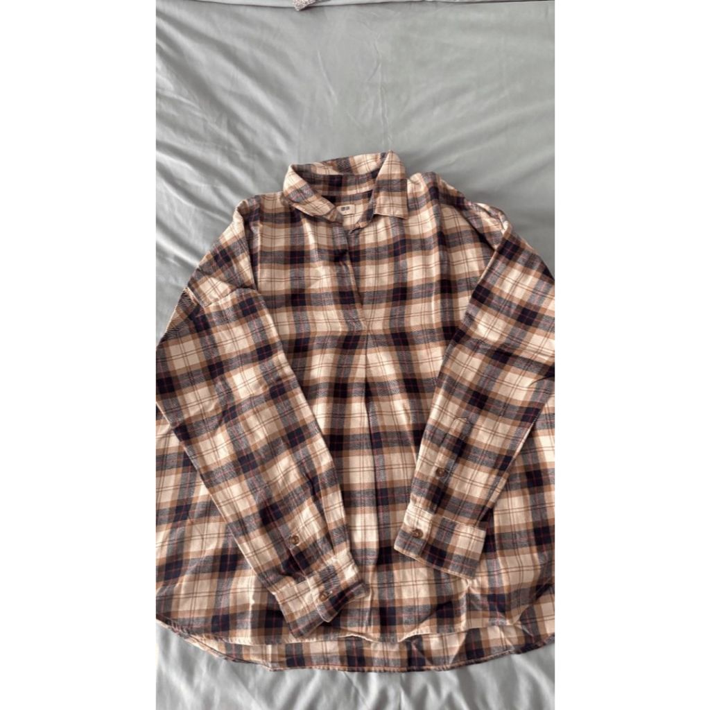 UNIQLO Kemeja Tartan (Preloved)