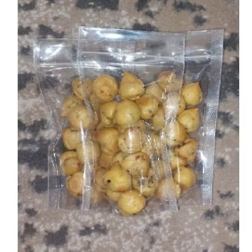 

Soes mini kering isi coklat micky