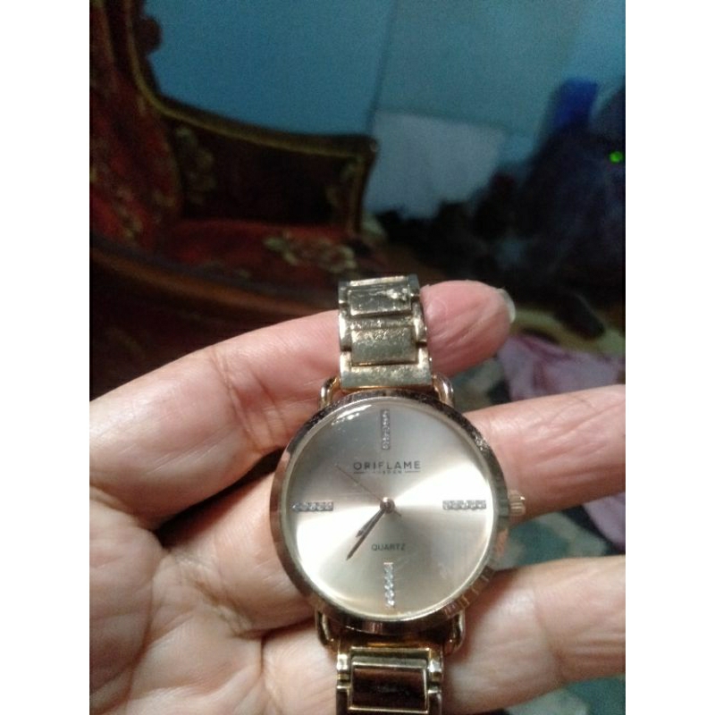 Jam tangan Oriflame