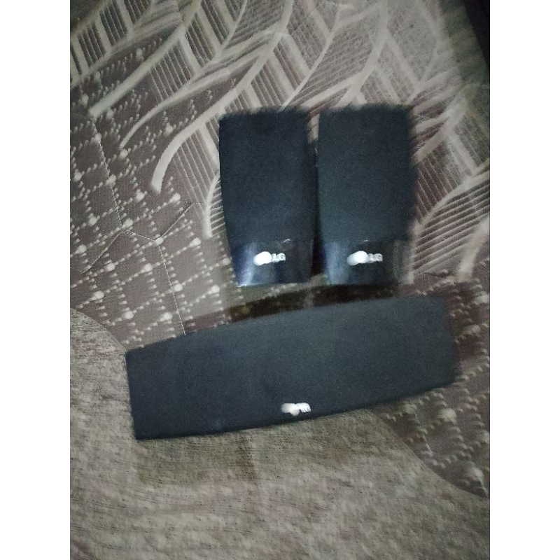 speaker towerLG