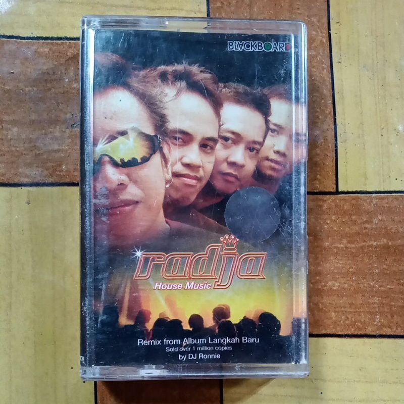 KASET PITA RADJA HOUSE MUSIC