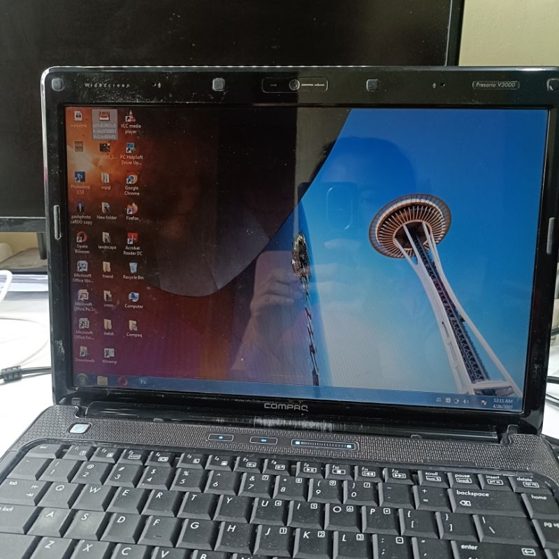 Laptop Compaq Presario 13 inchi V3000 bekas