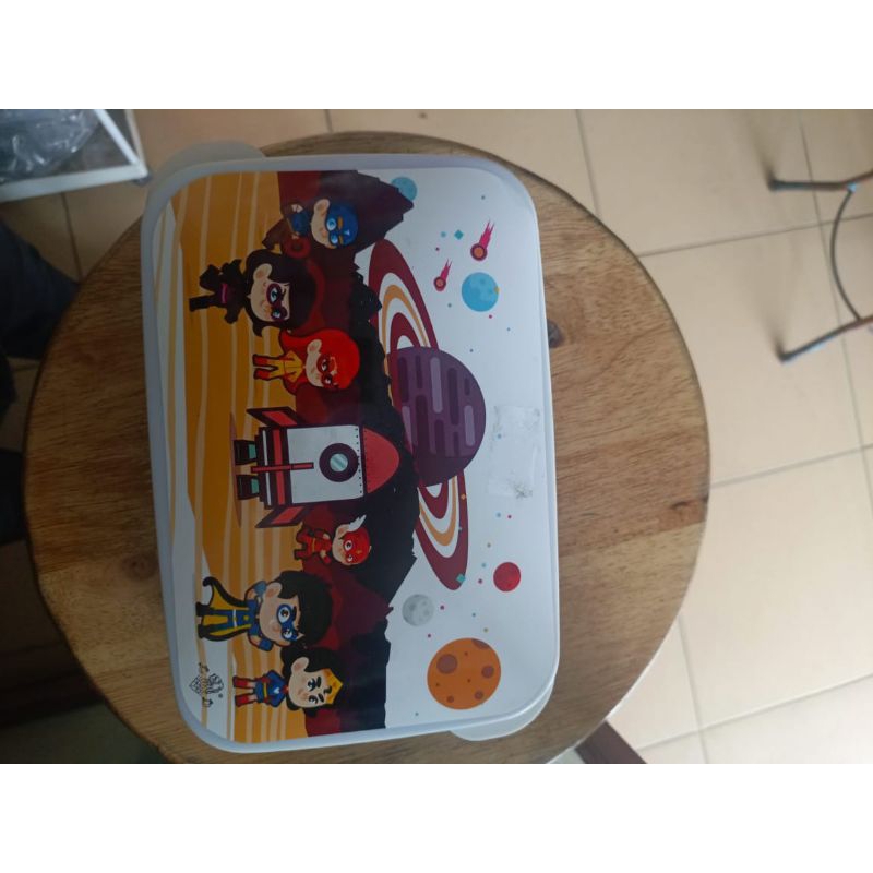 Kotak/Tupperware/Tempat Bekal Makanan Motif Superhero, Cocok untuk Anak Sekolah