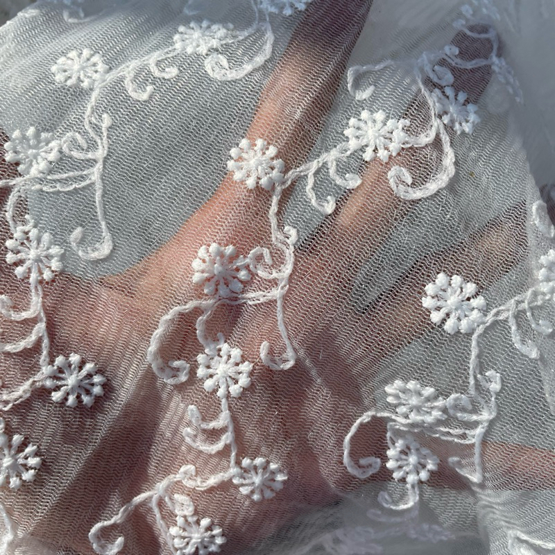 kain bordir - kain tille bordir motif bunga impor - kain tulle bordir - kain tille squer bordir puti