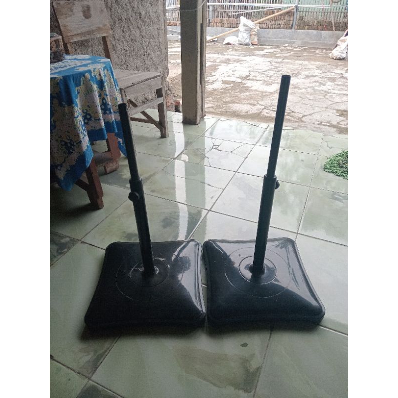 dudukan kipas angin berdiri cosmos