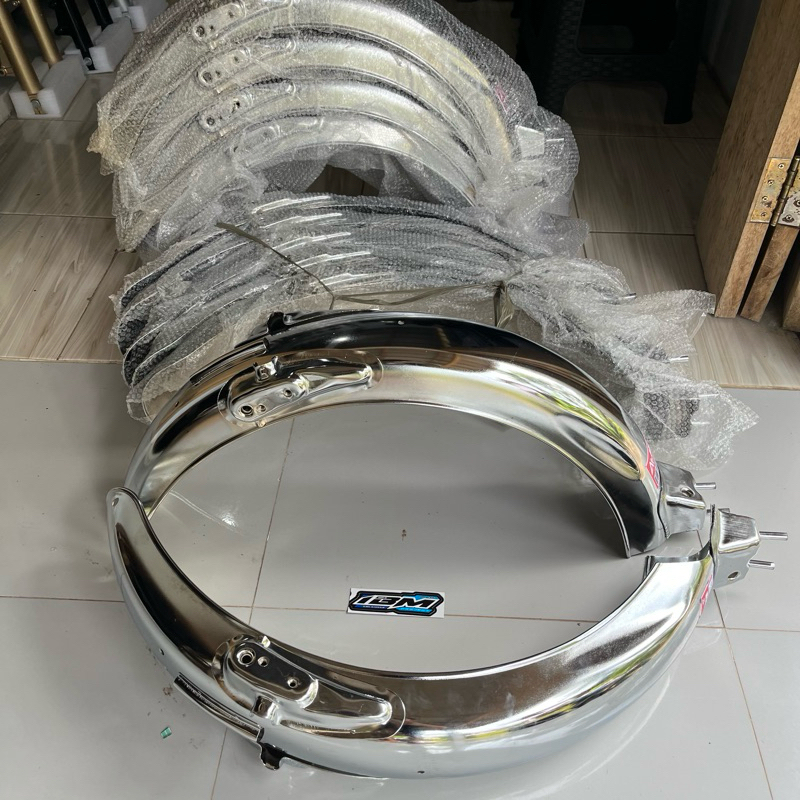 SLEBOR SPAKBOR BELAKANG CB125 IMPORT AJS DETAIL ORI LEKUKAN BAGUS,SLEBOR BELAKANG CB125 IMPOR AJS CO