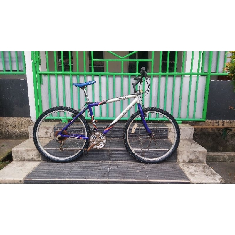 sepeda gunung alloy bekas wimcycle