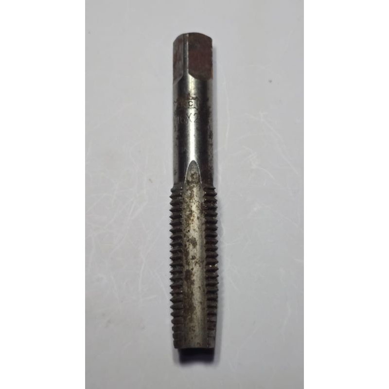 Hand tap M16x2