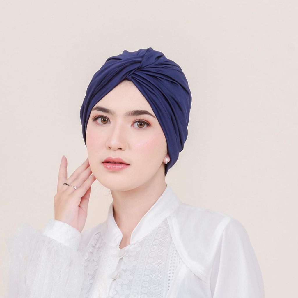 Turban Wanita Dewasa Muslim Kekinian Gyana Turban Instan Bahan Jersey Warna Navy