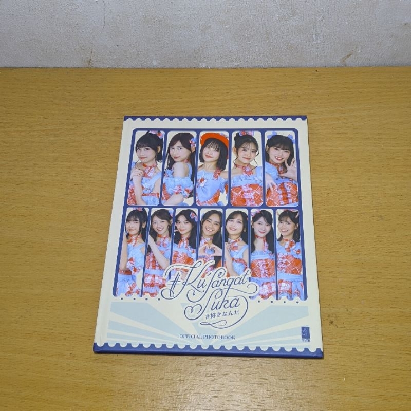 [BOOKED] PHOTOBOOK #KUSANGATSUKA + PC FREYA CIRCUS