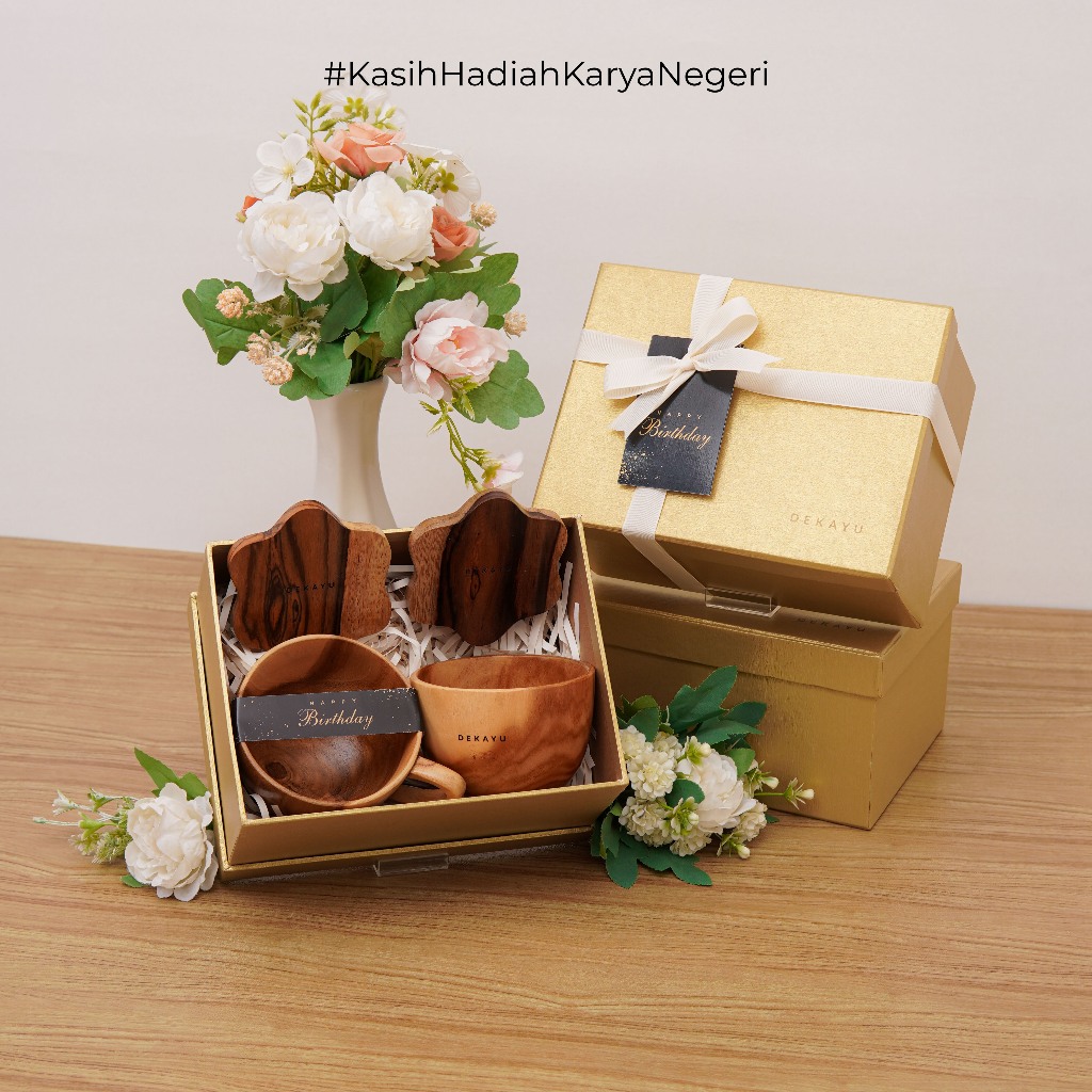 

Dekayu - Hampers Dasha | Hampers Pernikahan | Wedding Gift | Kado Ulang Tahun | Gift Wisuda