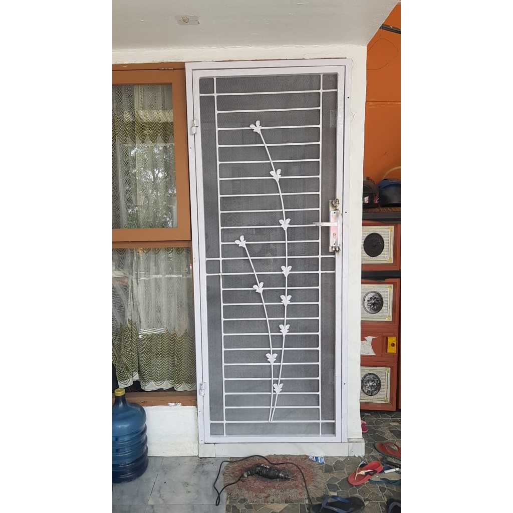 Pintu Teralis Besi Hollo Galvanis dan Kawat Nyamuk