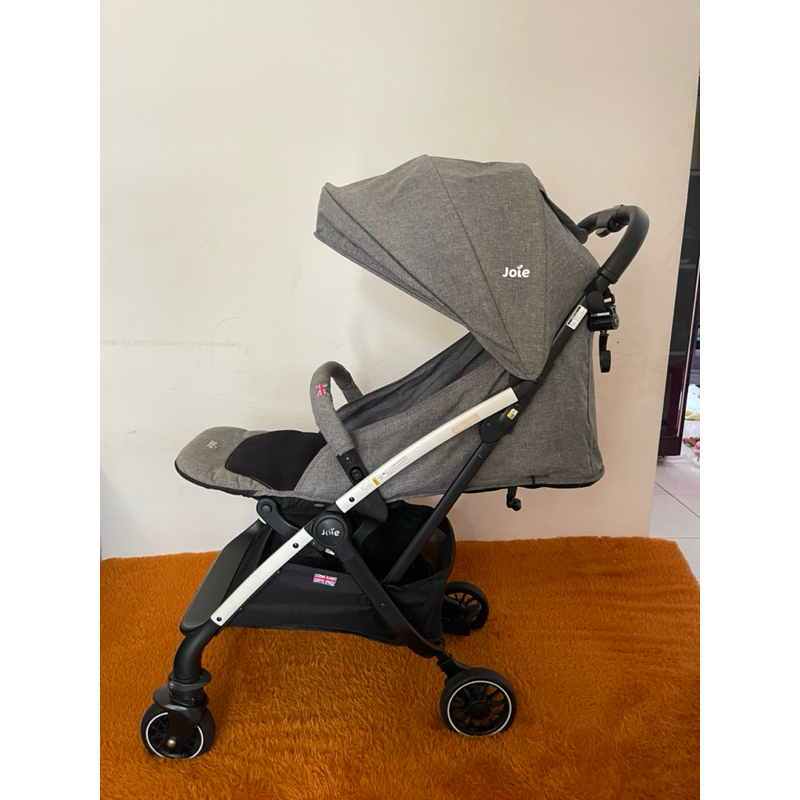 Joie Stroller Meet Tourist Japan limited edition