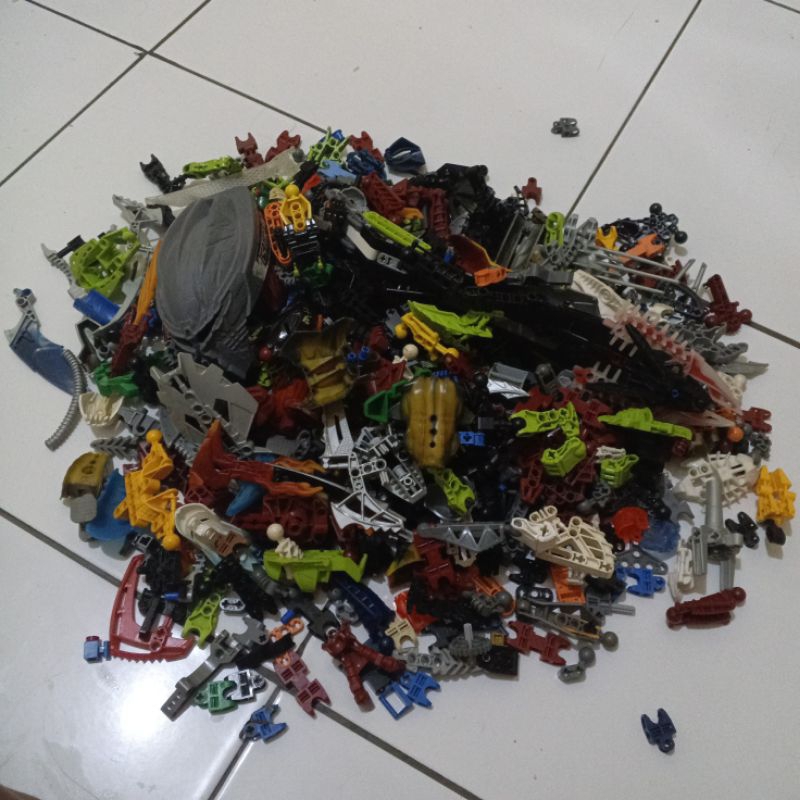 lego curah technic dan bionicle 1,5kg