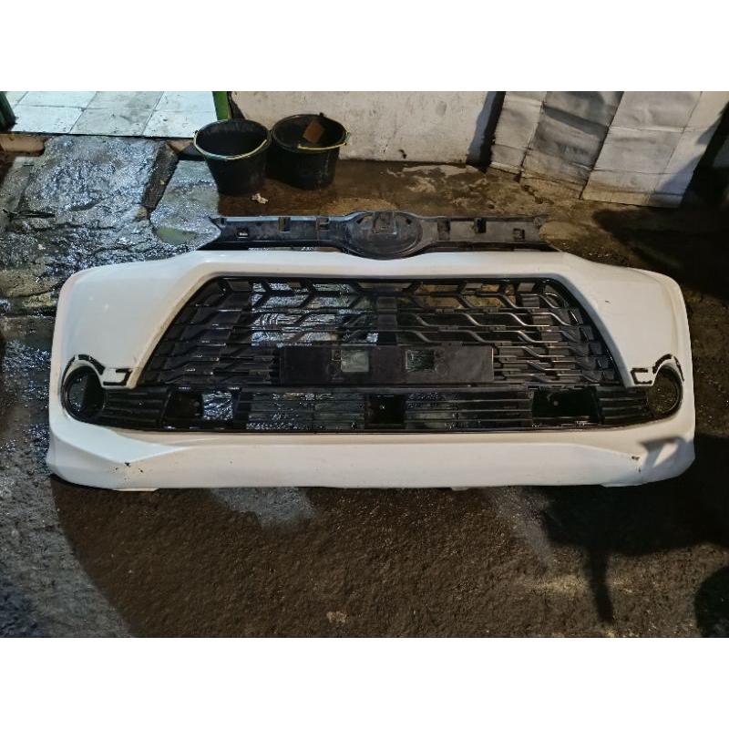 Bemper Bumper Depan Toyota Avanza Veloz 2017,2018 + Ram Bemper Original