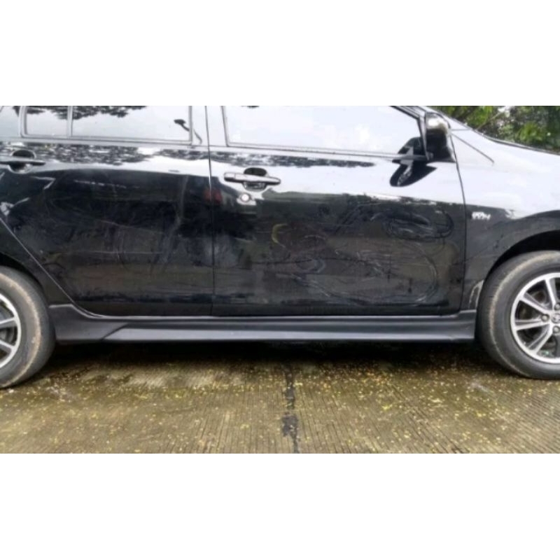 bodykit samping calya sigra