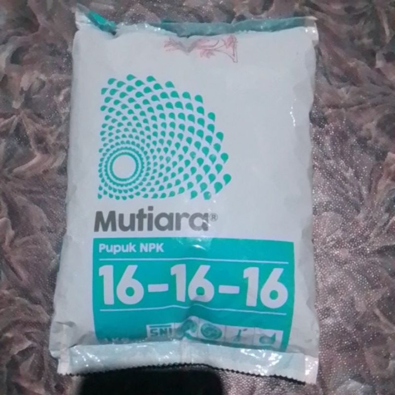 pupuk mutiara NPK 16-16-16