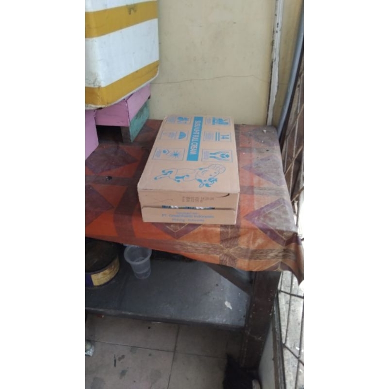 

dus atau bubble wrap untuk tambahan packing