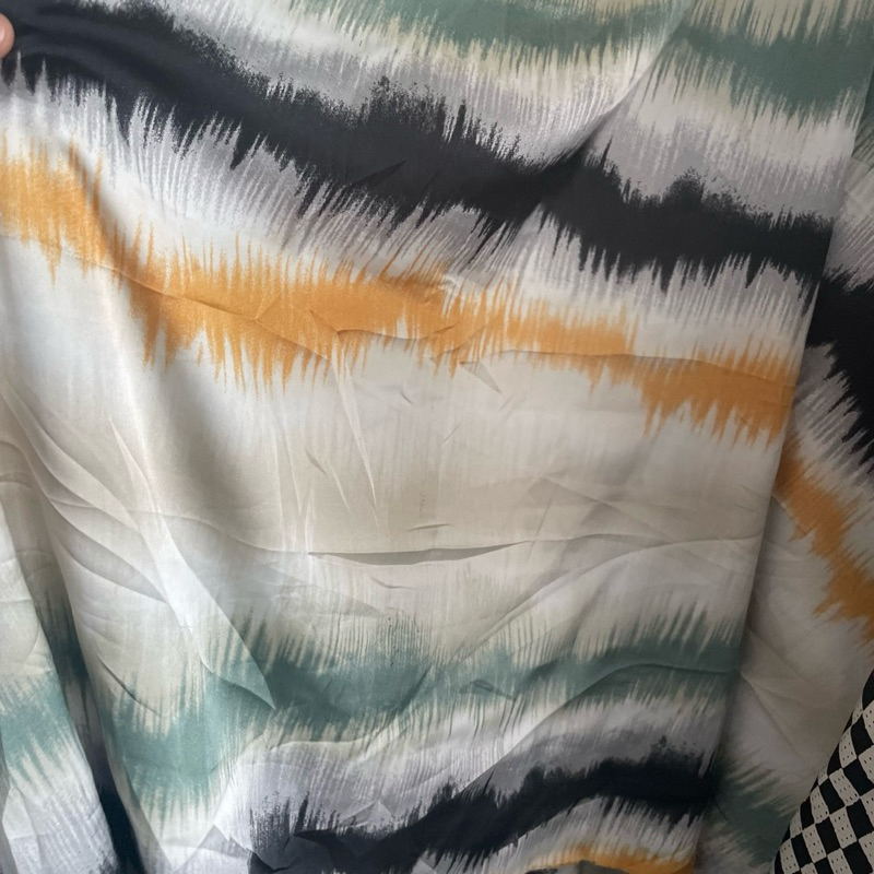 kain sutra silk motif abstrak premium - kain silk sutra - kain satin silk original - kain satin styl