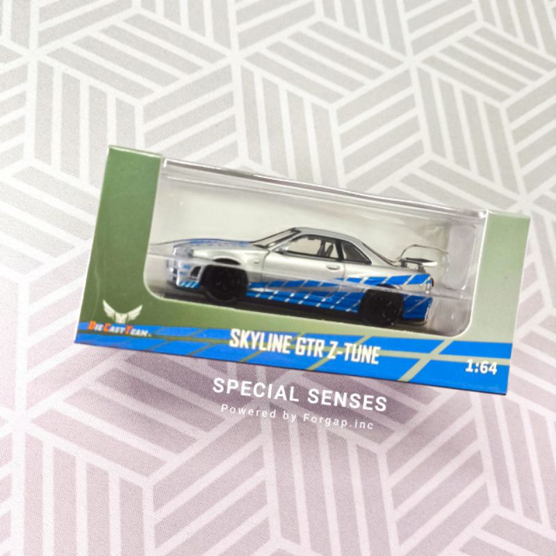 Topart DCT Nissan Skyline GTR R34 Z Tune Brian Fast and Furious Silver Blue Livery