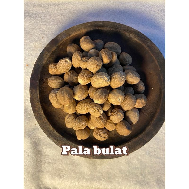 

BIJI PALA fresh / BIJI PALA UTUH MURAH