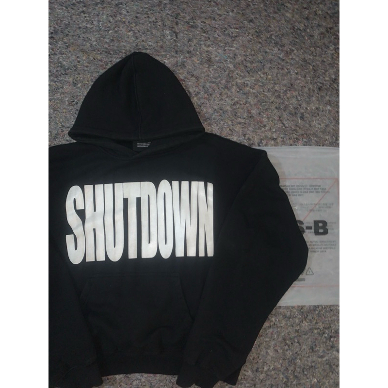 HOODIE SHUTDOWN
