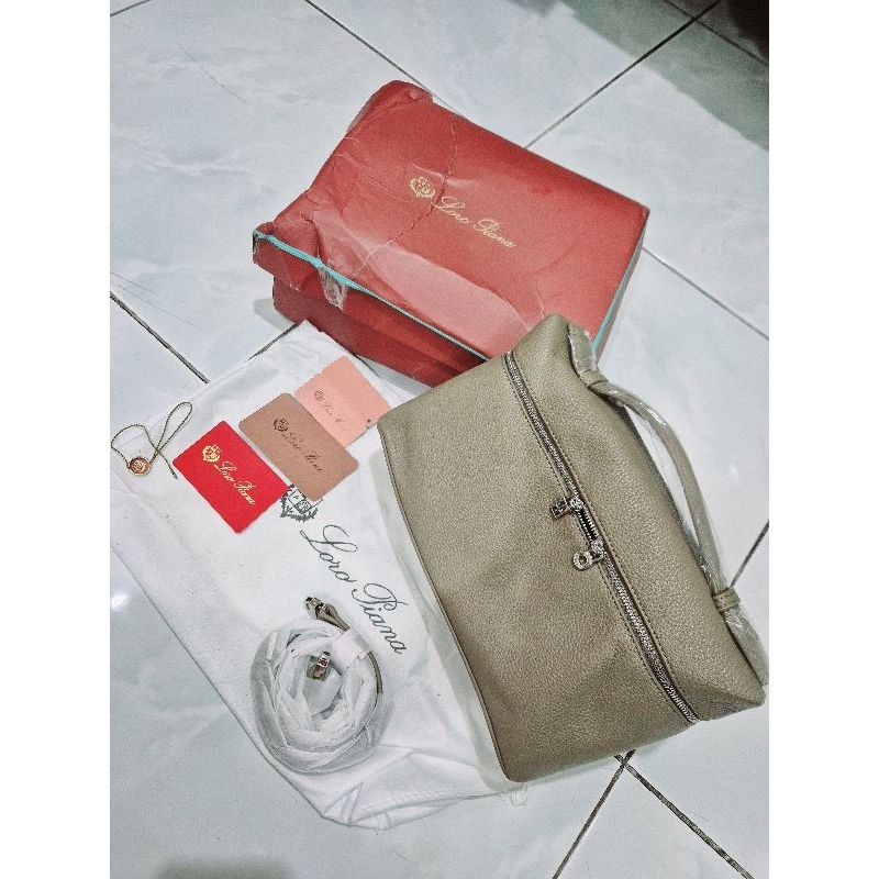 LP L27 extra bag (new) in khaki by cosmo butik cik dian. mirror vvip n leather