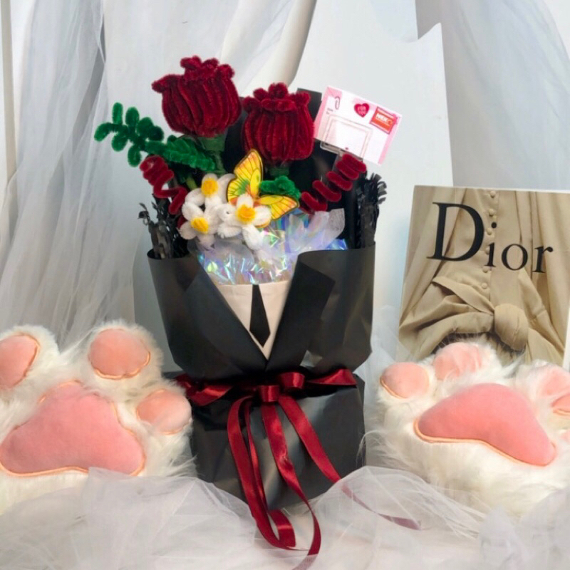Round Bouquet Tuxedo Hadiah Wisuda Ulang Tahun Buket Bundar Jas Pria Kawat Bulu