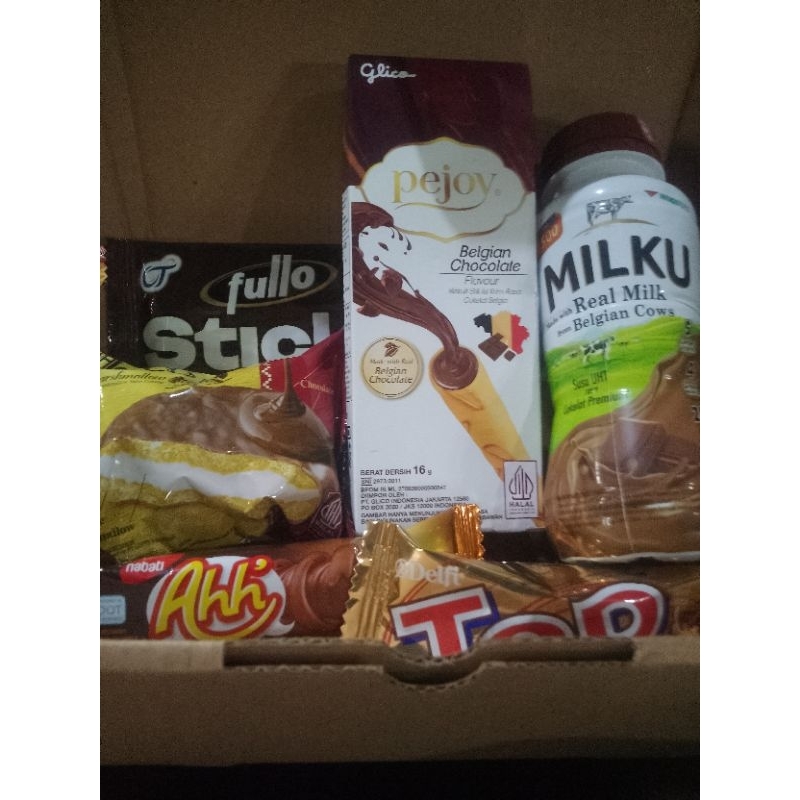 

Snack box free kartu ucapan