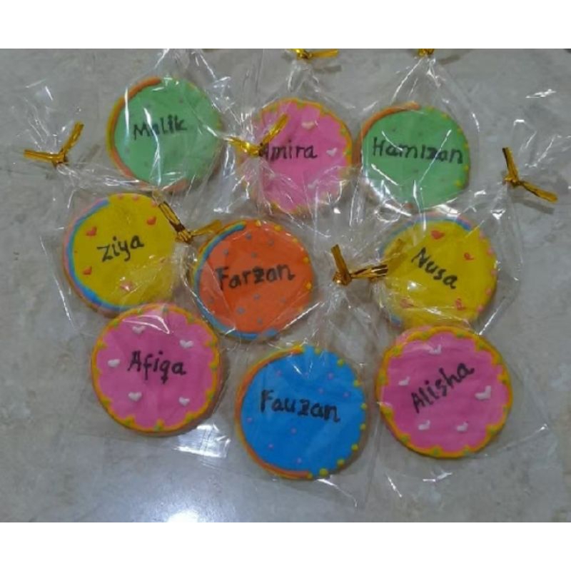 

Po cookies karakter plus tulisan Nama