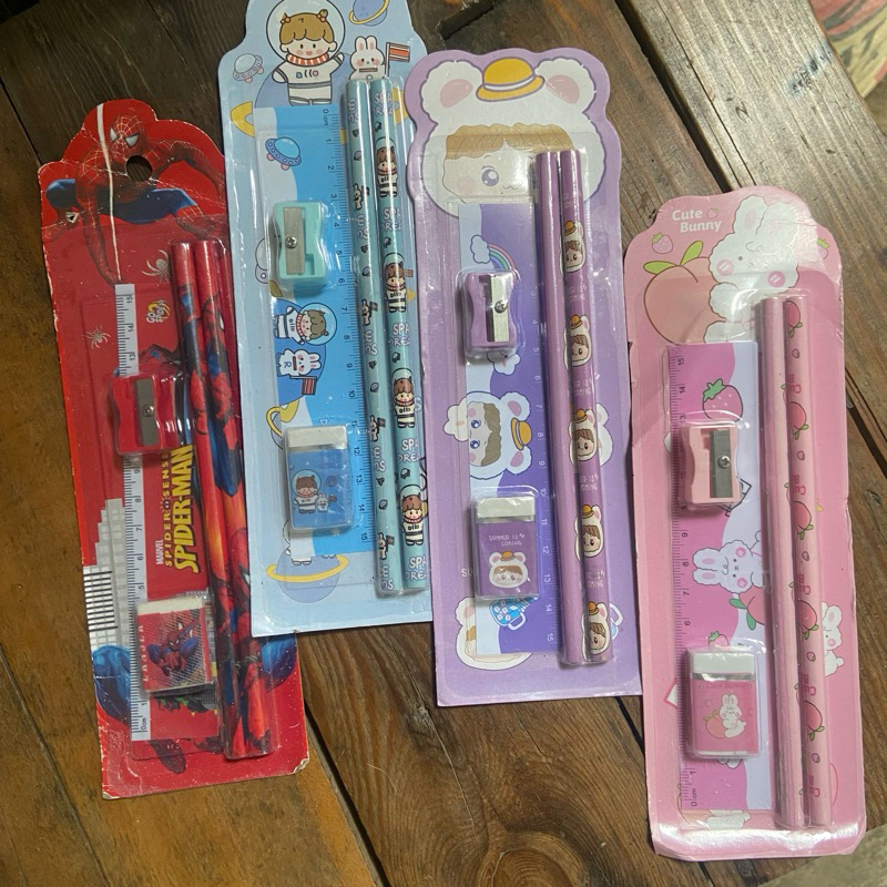 

lundshop.id | Alat Tulis 5 in 1/ Alat tulis anak/ Alat tulis set / Set alat tulis