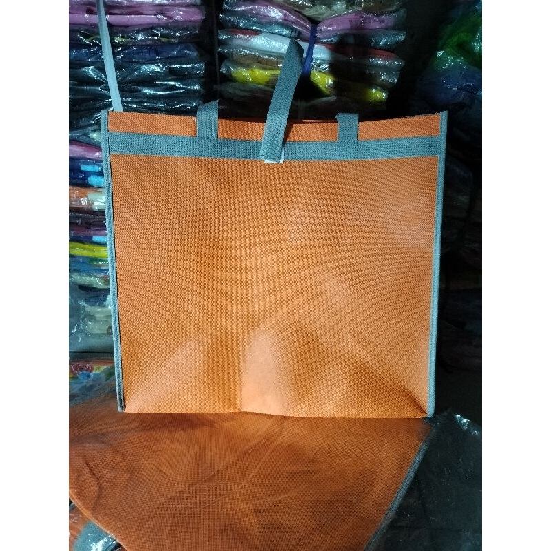 

Tas Spunbond polos 35x40x21 Tas belanja goodie bag laundry Goodiebag sembako