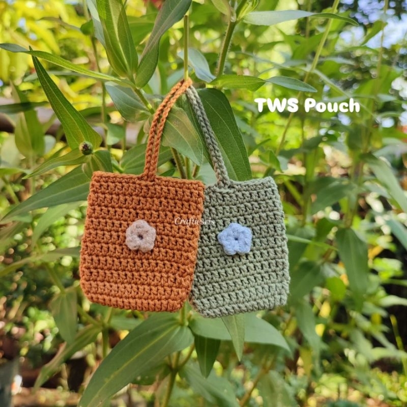 (READY STOCK) TWS Pouch | Earphone Pouch | Pouch Rajut - Craftiesris