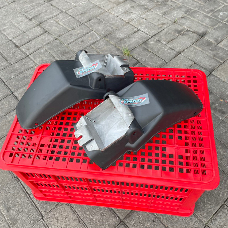 slebor belakang gl max/pro Dudukan pangkon aki GL Pro Max set slebor belakang GL Pro Max / slebor gl