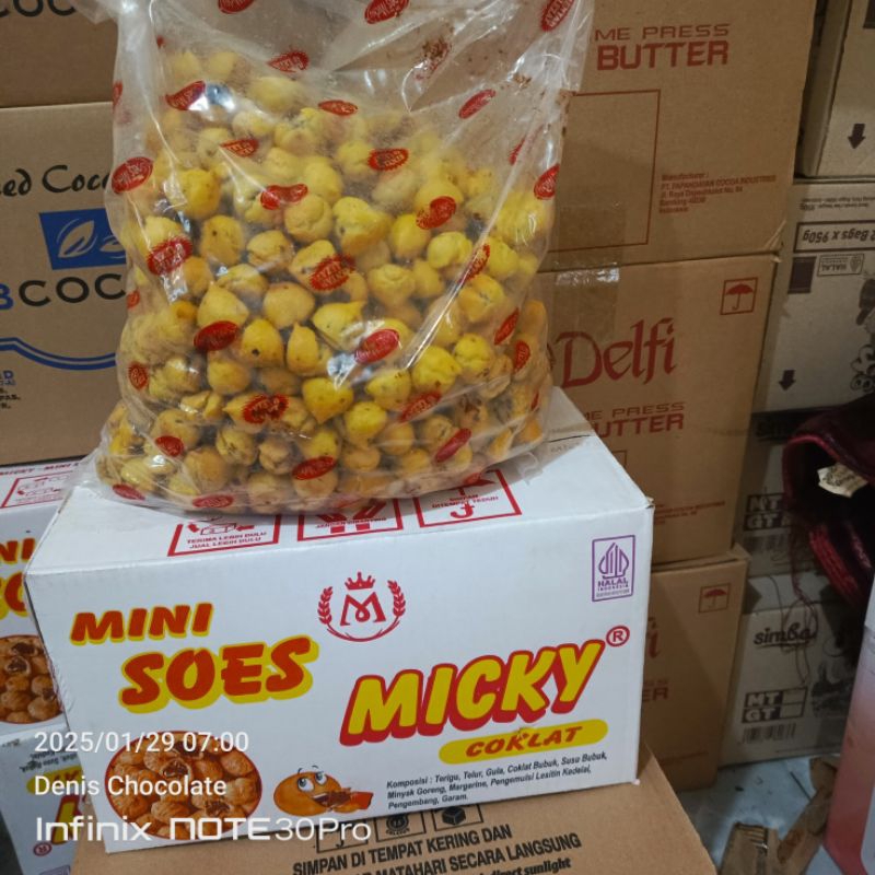 

Soes Coklat Micky 1Dus isi 2kg