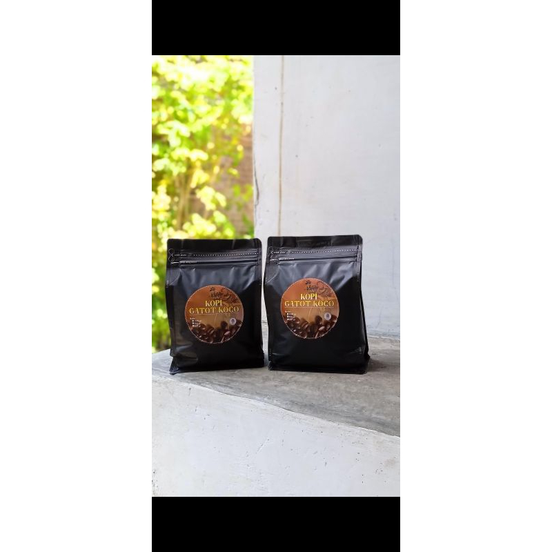 

Bubuk kopi gatut kaca gurih ber aroma khas