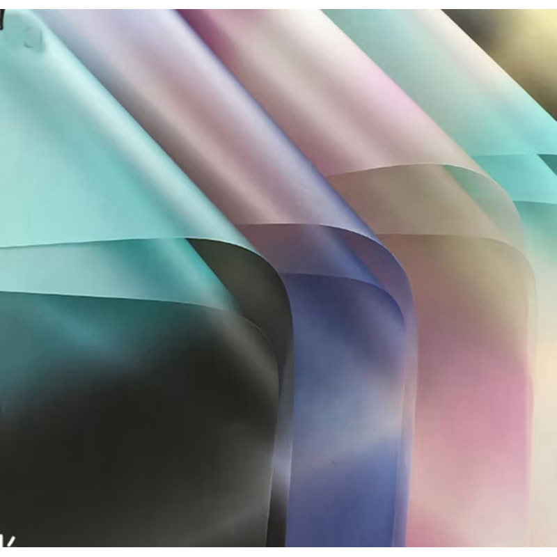 

KB116 Kertas Buket Gradient Double Line Flower Wrapping Paper Gradasi Color