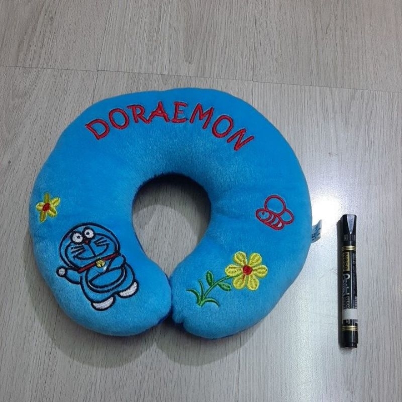 bantal leher anak gambar doraemon