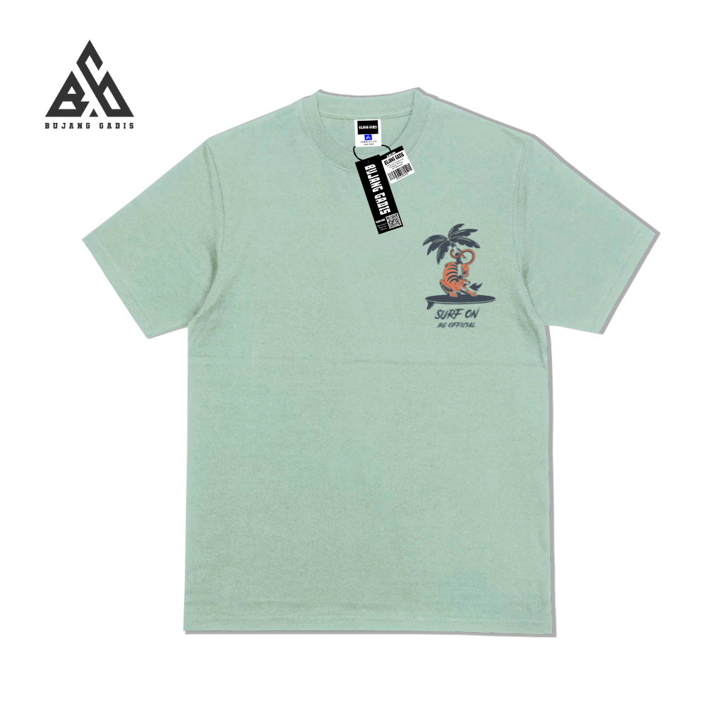 BG Bujang Gadis Baju Kaos Pria Wanita Warna Sage Green Motif Surf On Katun Combet 30s