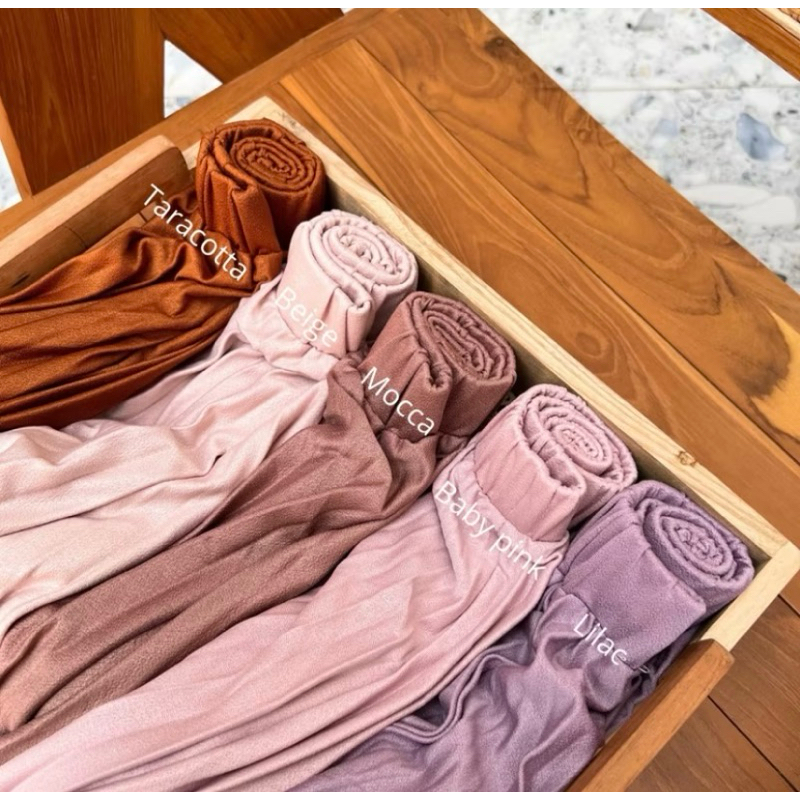 Rok Plisket AT MUFLIH