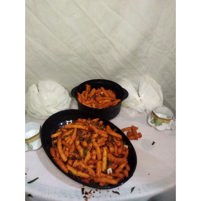 Basreng / basreng pedas daun jeruk 1 kg / basreng 1 kg / basreng daun jeruk / basreng pedas daun jer