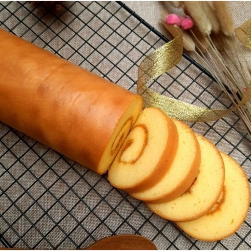 

bolu roll biasa isian strobery