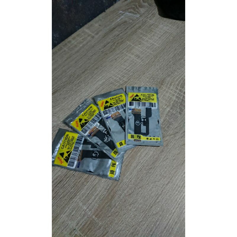 Flexible sony ericsson W995