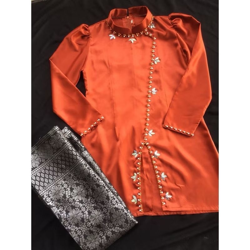 One Set Kurung Melayu Model Terbaru baju kondangan wanita