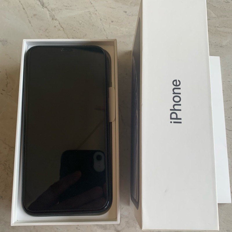 Iphone XR 64GB 64 GB warna Hitam seken second ex Ibox